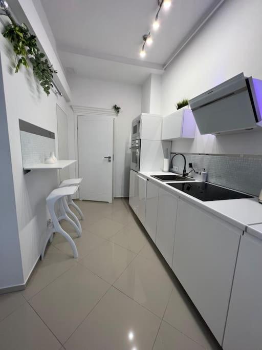 Salt Inn Apartments No 2 - Jacuzzi Величка Екстер'єр фото