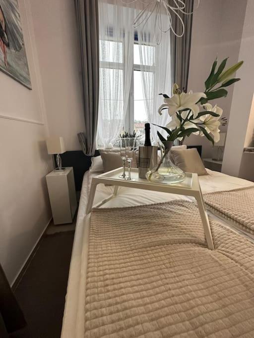 Salt Inn Apartments No 2 - Jacuzzi Величка Екстер'єр фото