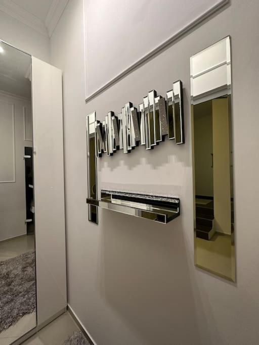 Salt Inn Apartments No 2 - Jacuzzi Величка Екстер'єр фото